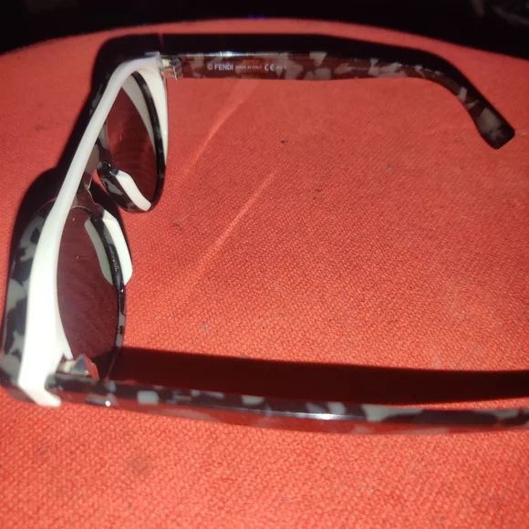 Fendi Ladie's shades Ff M0017/S